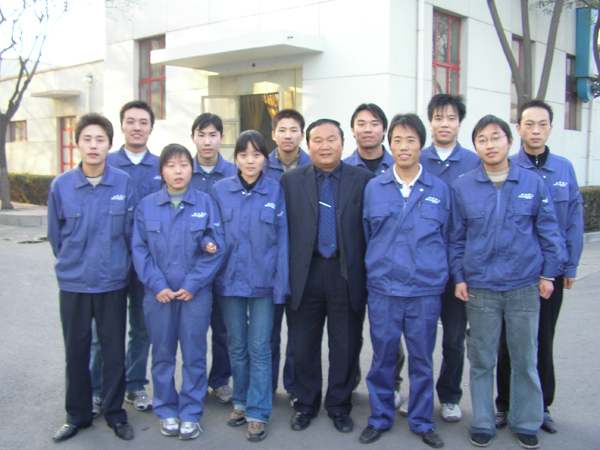 任總和數(shù)控學員.JPG