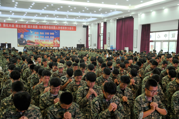 渭南軌道交通運(yùn)輸學(xué)校感恩教育公開(kāi)課