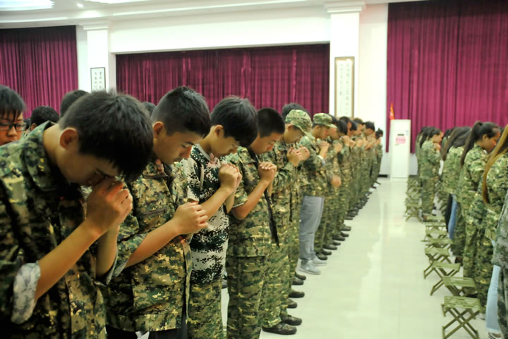 渭南軌道交通運(yùn)輸學(xué)校感恩教育公開(kāi)課