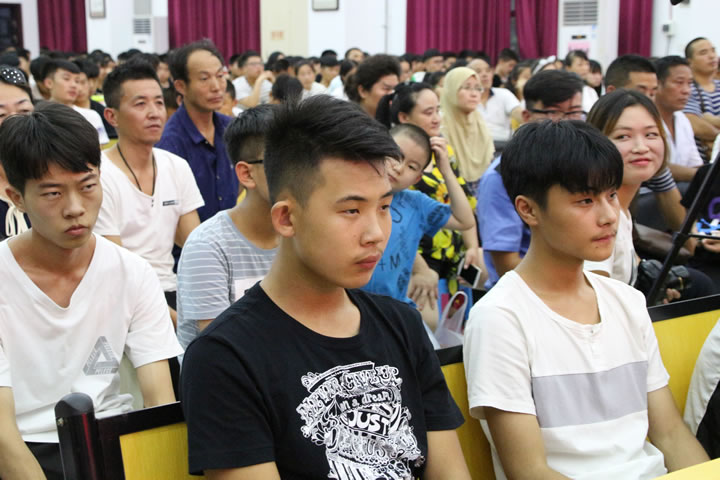 渭南軌道交通運輸學校召開2017級首批入學新生見面會